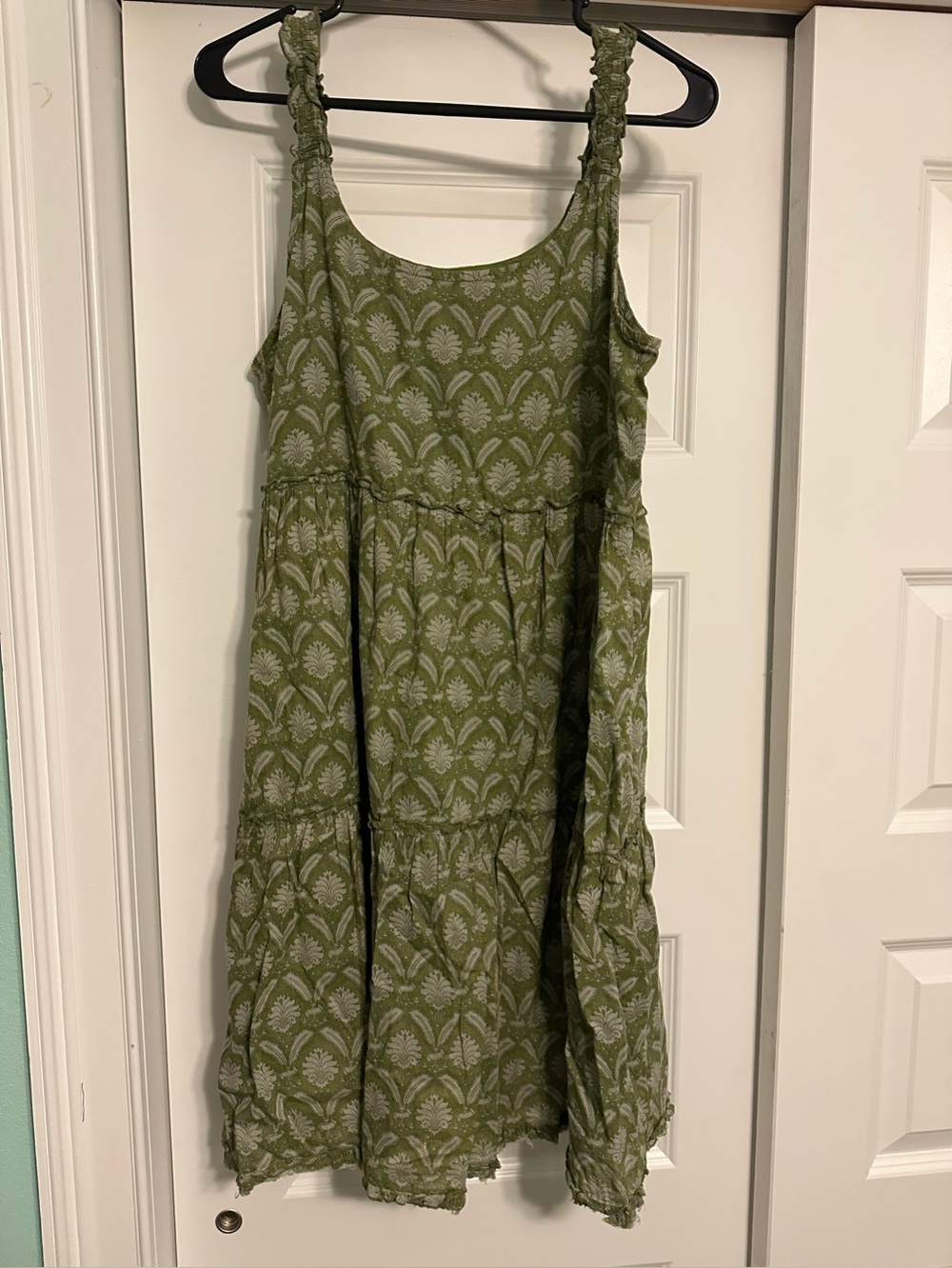 Natural Life Adele Green Floral Tiered Midi Dress Sz Medium Lined Summer Cotton